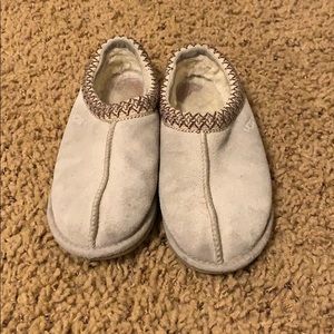 UGG Slippers size 6